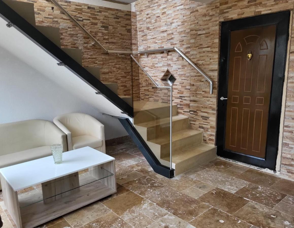 Pensiunea Vila Ysy - Эфорие Норд Экстерьер фото